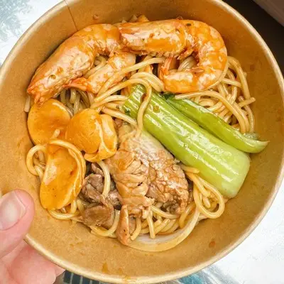 Hình ảnh Mì ý sốt tiêu full topping