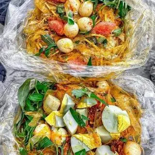 Hình ảnh Bánh tráng trộn sợi thường