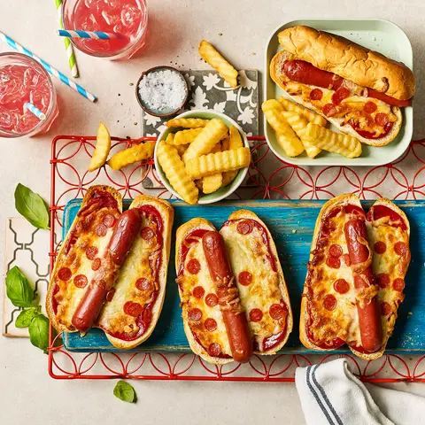 Hình ảnh BRAT HAUS - Hotdog & Pizza - Lạc Long Quân