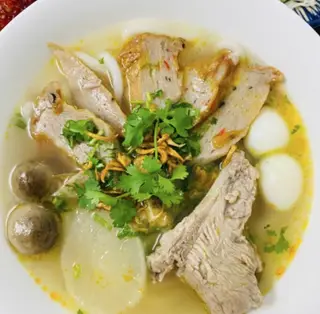 Hình ảnh Bánh canh chả cá - sườn heo