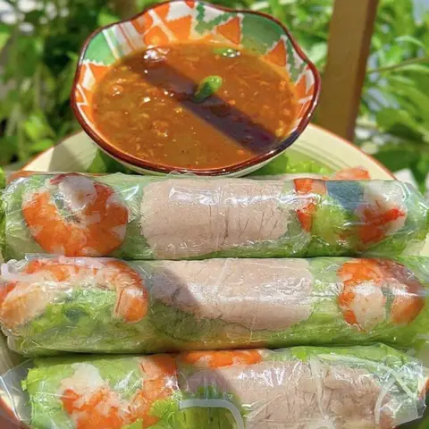 Hình ảnh Chân Gà Sốt Thái & Gỏi Cuốn Mẹ Sữa - Đường 54