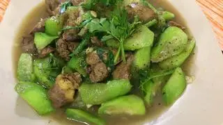 Hình ảnh Mướp xào lòng gà