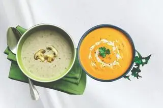 Hình ảnh Súp kèm bánh mỳ