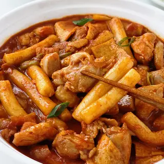 Hình ảnh Gà xào bánh gạo - 닭떡볶이