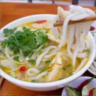 Hình ảnh Bánh canh cá lóc tô em bé