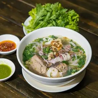 Hình ảnh Hủ tiếu mực đặc biệt