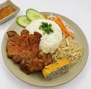 Hình ảnh Cơm tấm sườn - bì - chả