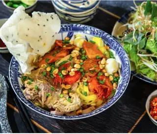 Hình ảnh Mì Quảng thập cẩm