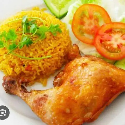Hình ảnh Quán Tâm Ký - Cơm Dương Châu, Cơm Gà Xối Mỡ - Nguyễn Ảnh Thủ