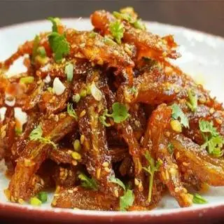 Hình ảnh Cá cơm rim chua ngọt