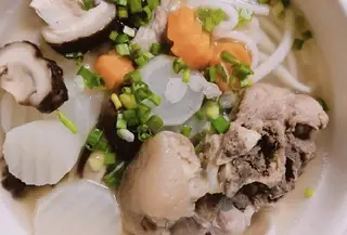 Hình ảnh Bánh canh đầu gối heo