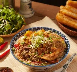 Hình ảnh 2 bát đặc biệt kèm 1 bát riêu cua