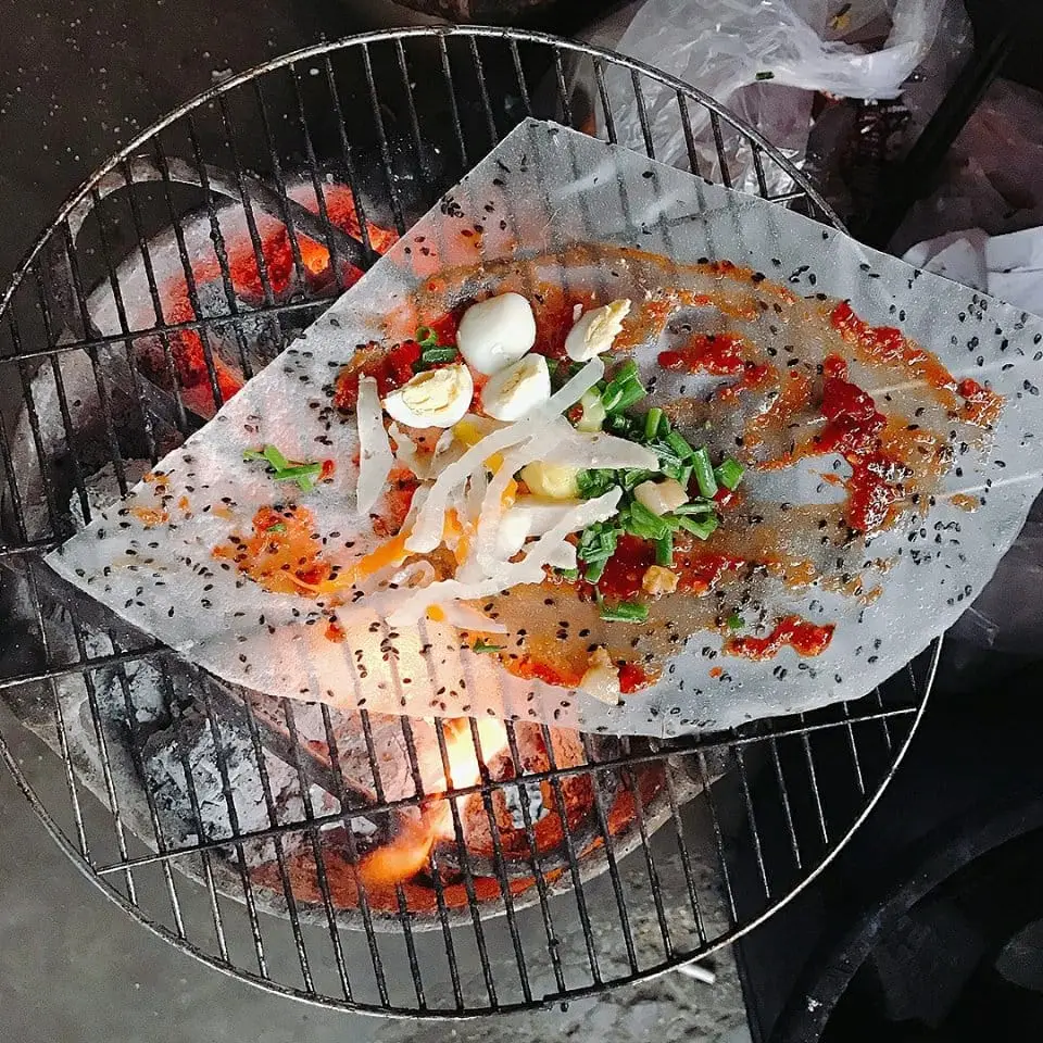Hình ảnh Bánh tráng nướng truyền thống