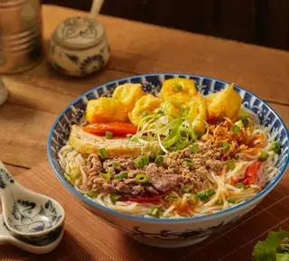 Hình ảnh Bún riêu cua bò giò