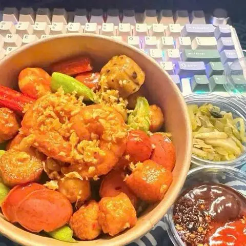 Hình ảnh Chả Muốn Ăn Cơm - Đồ Ăn Vặt, Cá Viên & Mì Trộn Đêm - Huỳnh Thị Hai