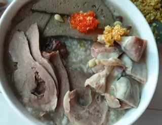 Hình ảnh Cháo lòng đầy đủ