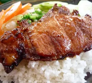 Hình ảnh Cơm tấm sườn nướng