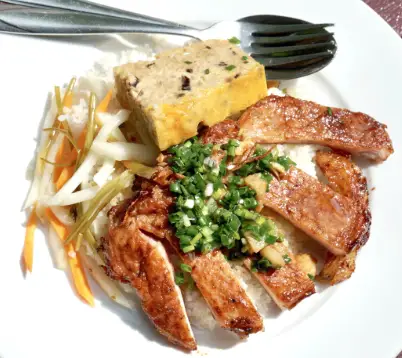 Hình ảnh Cơm sườn chả