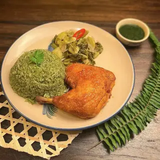 Hình ảnh Cơm lá é đùi gà xối mỡ