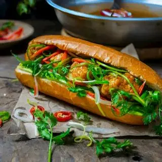 Hình ảnh Bánh mì xíu mại