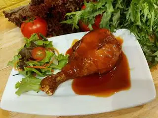 Hình ảnh Má đùi gà sốt bbq
