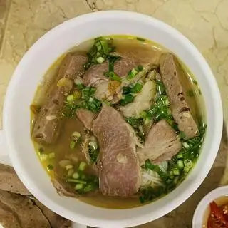 Hình ảnh Bún bò nạm
