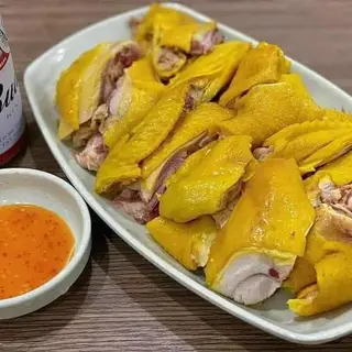 Hình ảnh Gà ủ muối nửa con ăn mát - nước chấm thần thánh