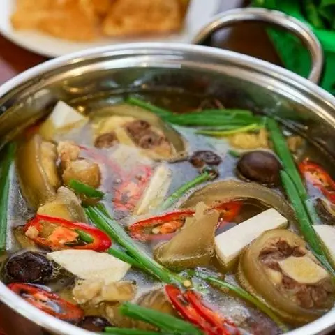 Hình ảnh Lẩu Bò Hoàng Long - Phan Văn Hớn