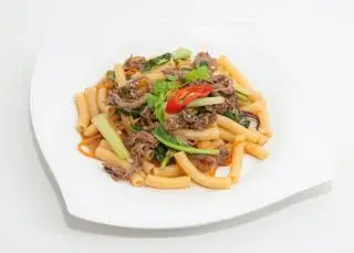 Hình ảnh Nui xào bò
