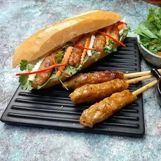 Hình ảnh Bánh mì nem nướng