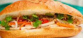 Hình ảnh Bánh mì bì - banh mi with vegan shredded pork