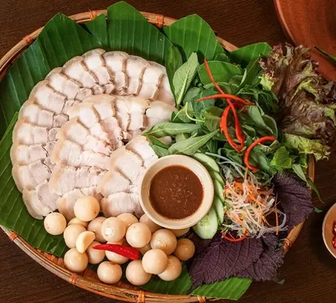 Hình ảnh Cơm Trưa Đông Quân - Song Hành