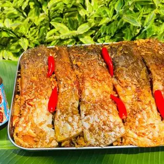 Hình ảnh Cá trắm kho riềng