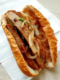 Hình ảnh Bánh mì chả cá
