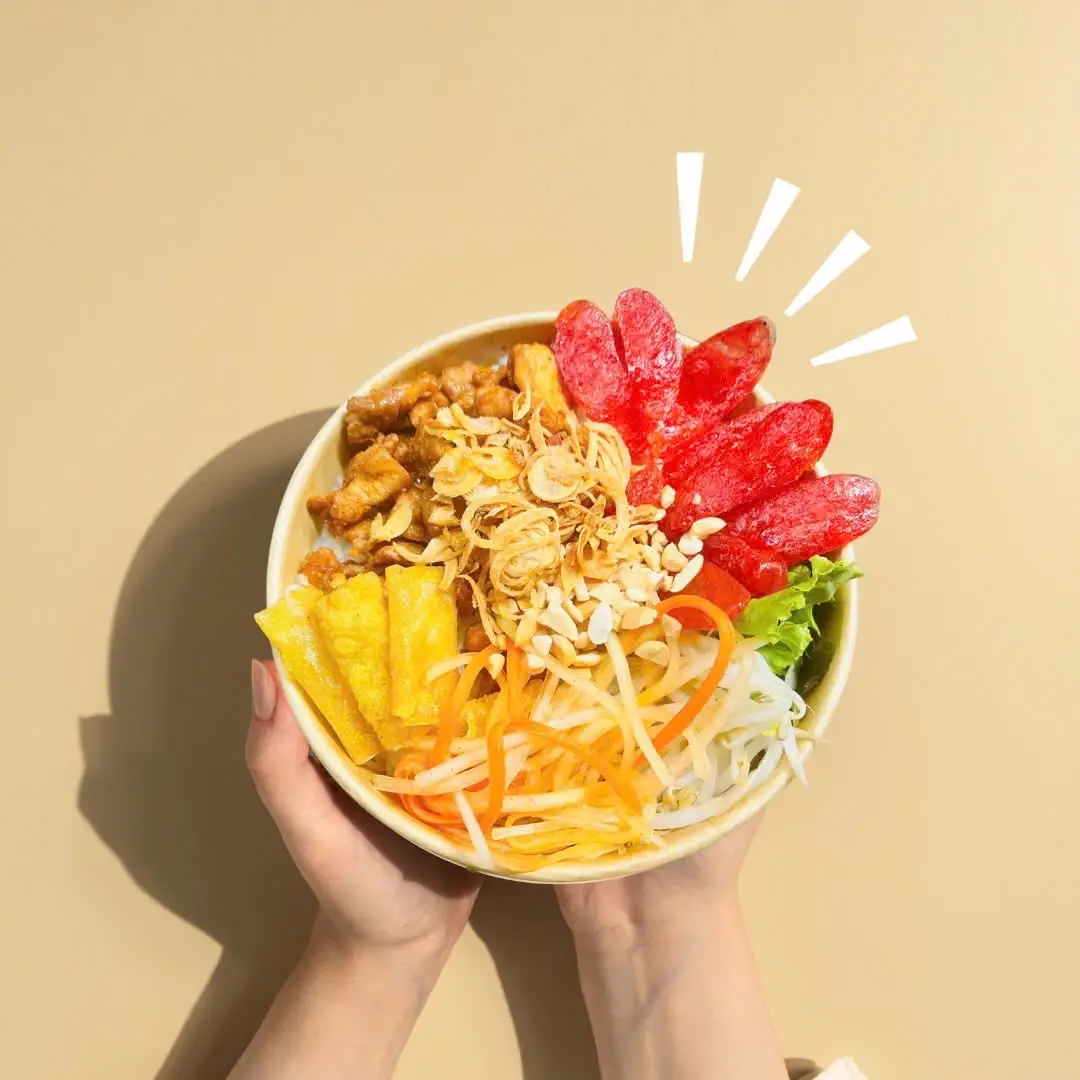 Hình ảnh Bún trộn lạp sườn - thịt nướng