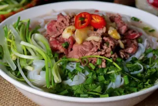 Hình ảnh Phở bò tái