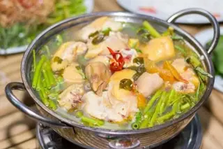 Hình ảnh Lẩu gà tre chanh ớt