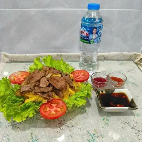 Hình ảnh Út Vỹ - Nui Xào Bò - Cư Xá Đường Sắt