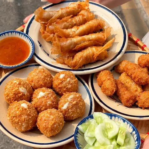 Hình ảnh Líu Lo - Đông Các
