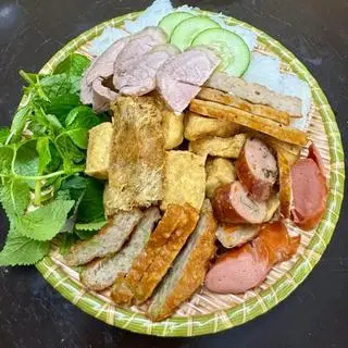 Hình ảnh Phần 1 người bún đậu tá lả - kèm 1 ly trà tắc chanh dây