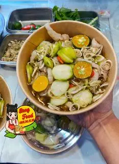 Hình ảnh Chân gà rút xương sả tắc