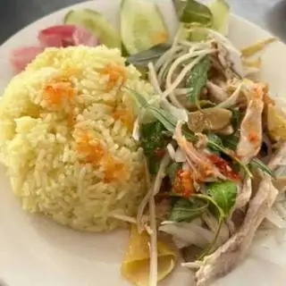 Hình ảnh Cơm gà ta xé nhỏ