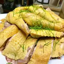 Hình ảnh Gà luộc nửa con