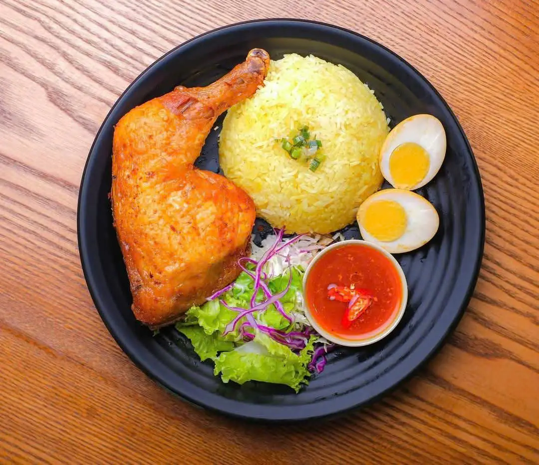 Hình ảnh Cơm chiên đùi gà