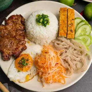 Hình ảnh Cơm tấm sườn bì chả