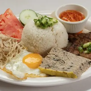 Hình ảnh Cơm bì chả ốp la