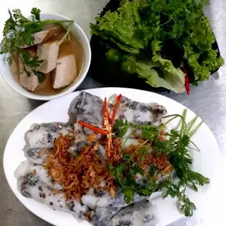 Hình ảnh Bánh cuốn ngon chả quế