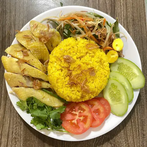 Hình ảnh Cơm Gà Xối Mỡ - Lê Đình Thám