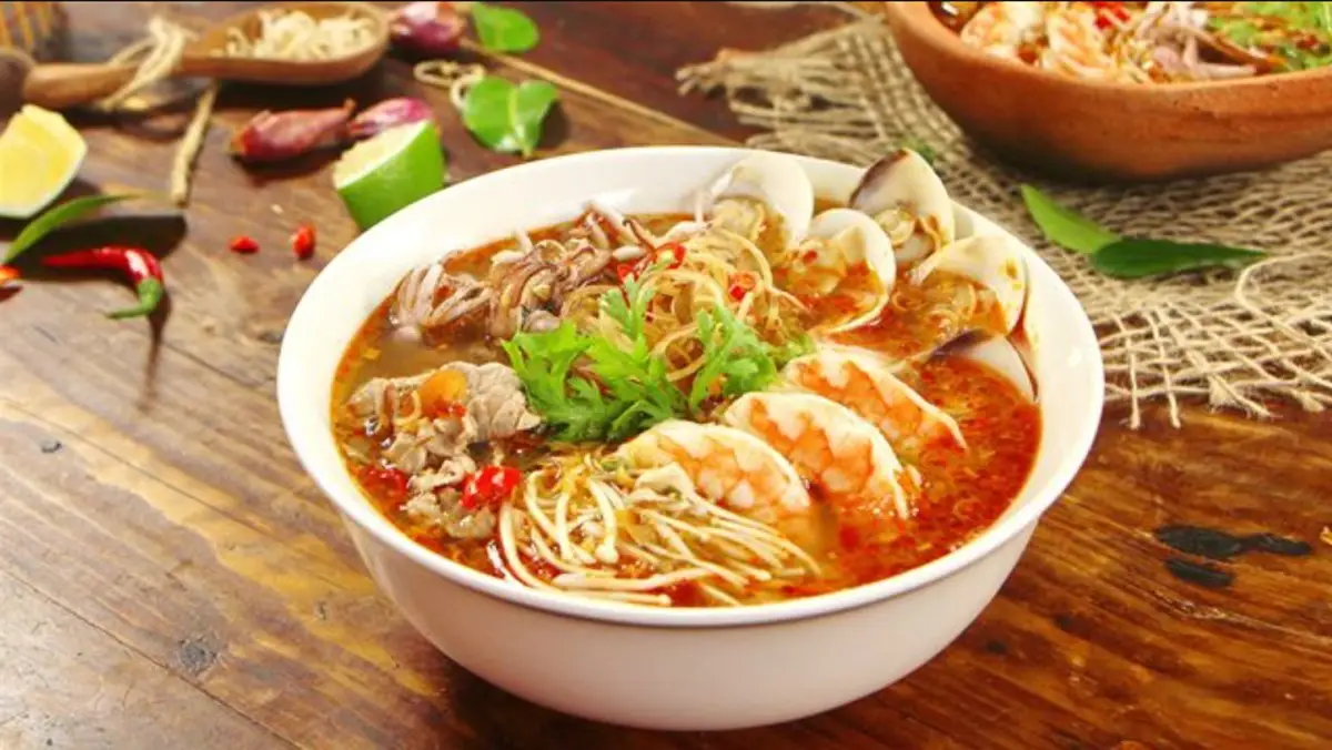 Hình ảnh Bún Thái hải sản