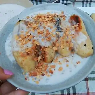 Hình ảnh Chuối trái nướng có nước dừa
